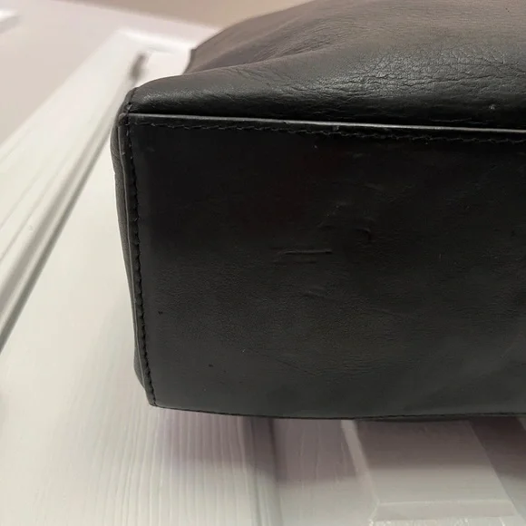 Hobo International Black Leather Tote Bag - Picture 7 of 12